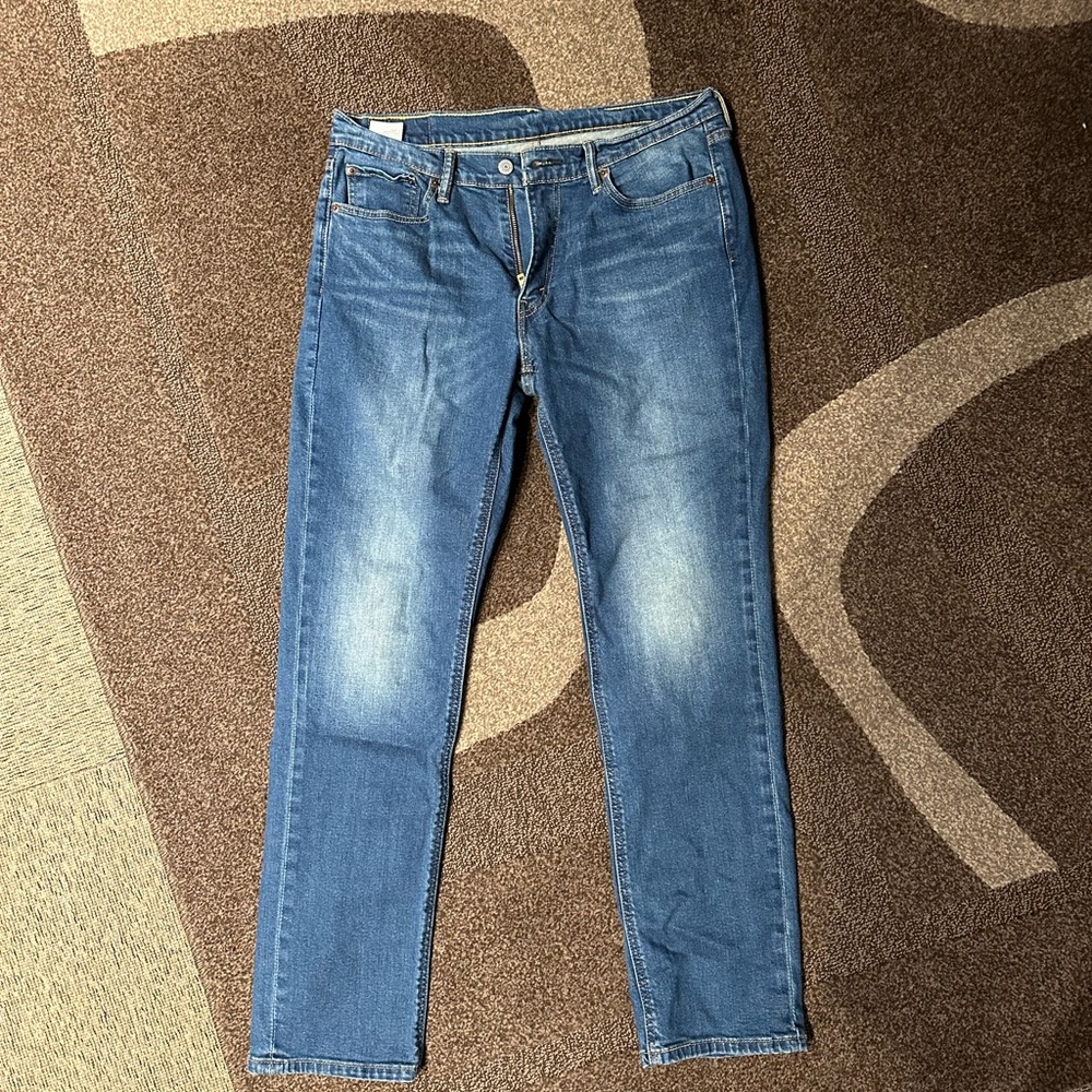 Levis 541 jeans 33 x 34 worn once